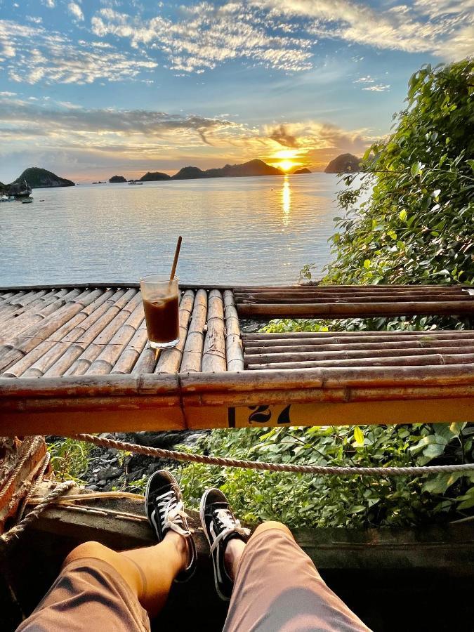 Thu Ha Sea View Hotel Dong Khe Sau Buitenkant foto