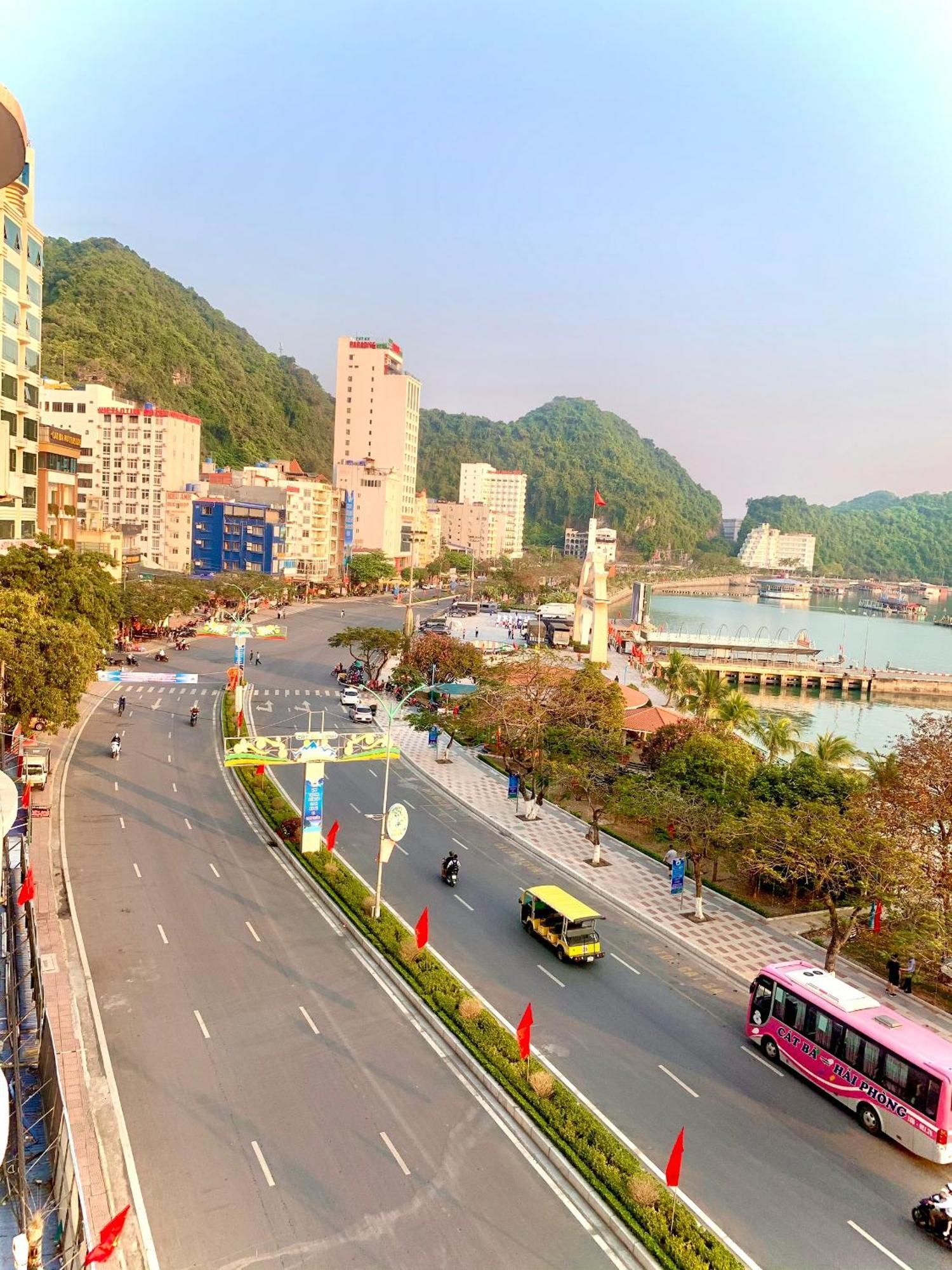 Thu Ha Sea View Hotel Dong Khe Sau Buitenkant foto